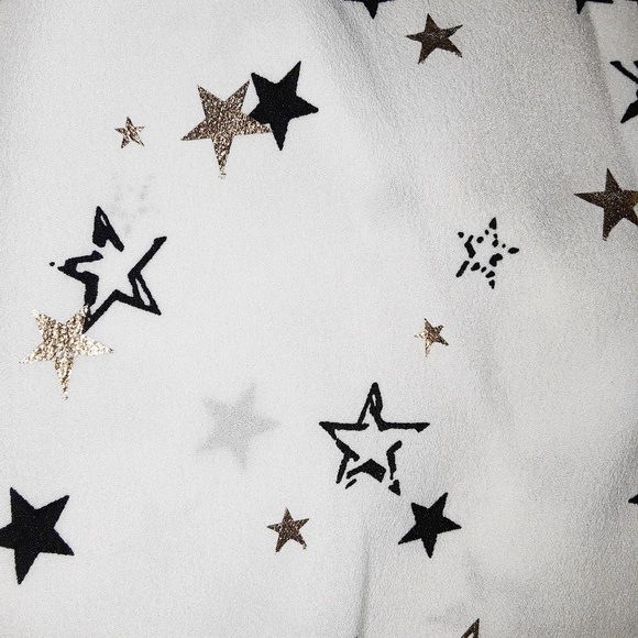 White Gold Metallic Star Print Off Shoulder Top - Picture 6 of 8